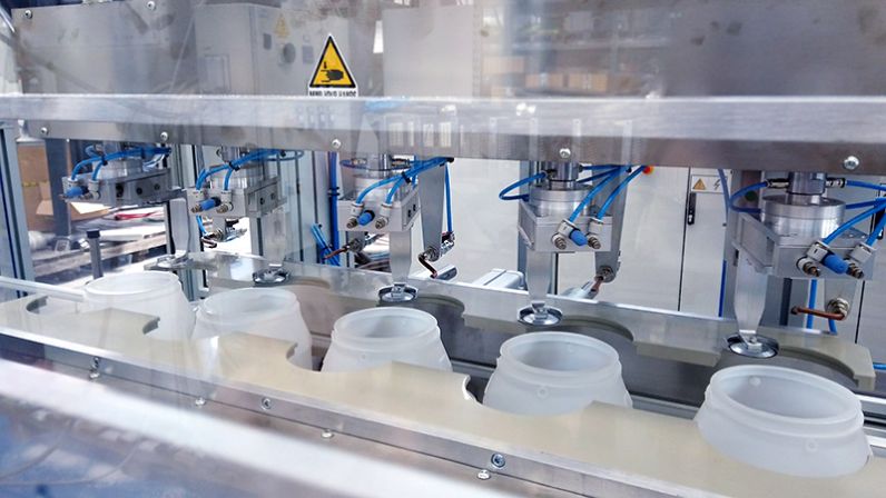 Techne blow molding dairy production neck trimmer