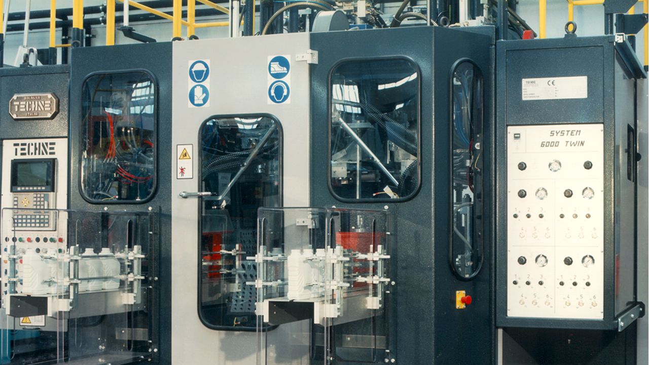 Techne Packaging machines evolution 40 years of experience